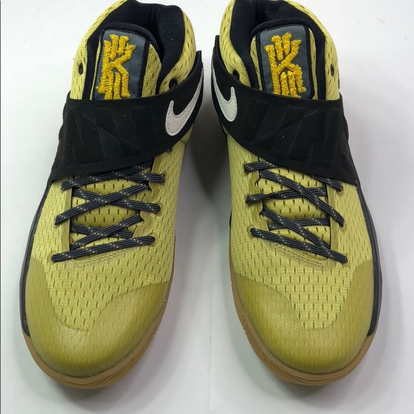 Brand New... KYRIE 2 AS (GS) - Size 6.5M and 8W - Picture 3 of 6